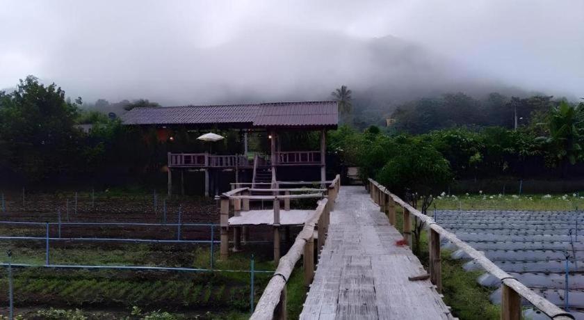 Nai Khun Khao Resort Чиангмай Экстерьер фото